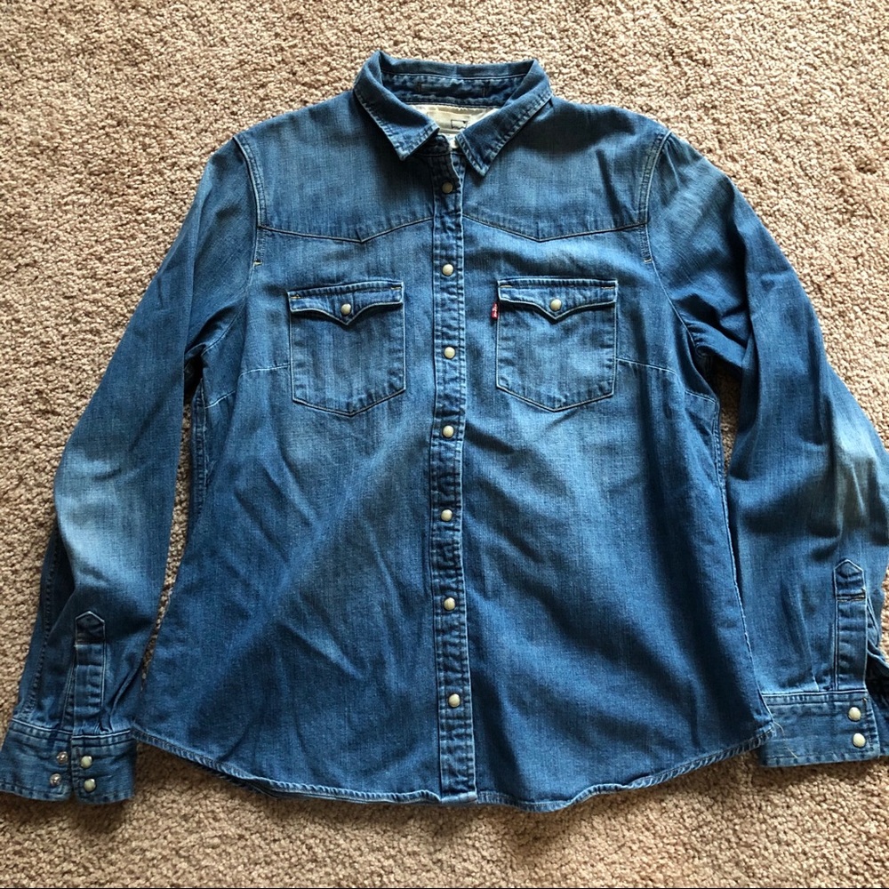 Levi’s denim button up